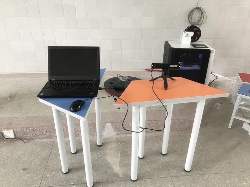 华体会教育级3D打印机走进贵州某高级中学(图3) 华体会教育级3D打印机走进贵州某高级中学(图3)